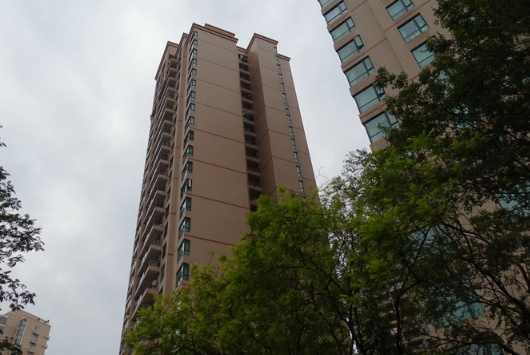 上海市长宁区仁恒河滨花园11栋16F及地下车位 