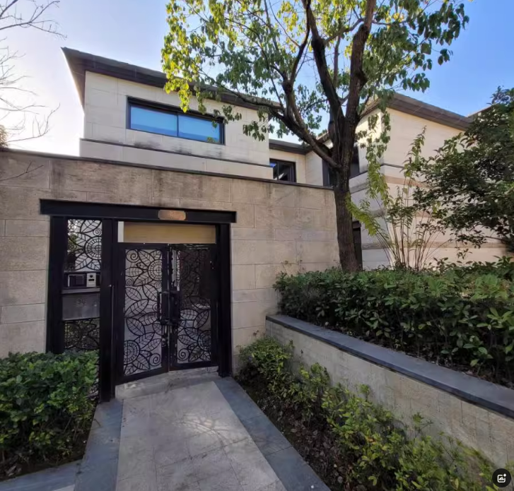 上海市闵行区万科翡翠别墅浦江镇38栋 