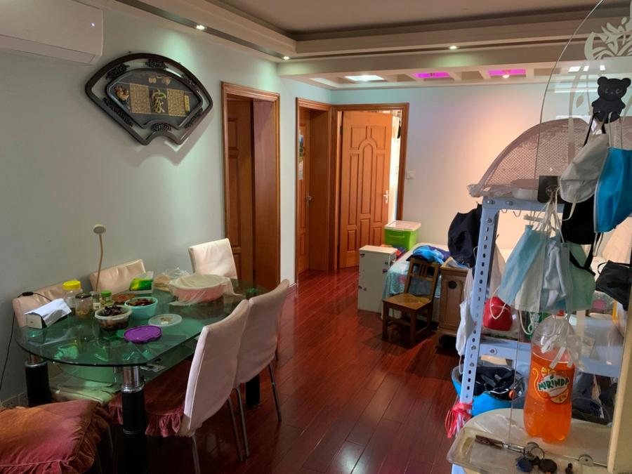 上海市浦东新区莲溪一村9栋2F 