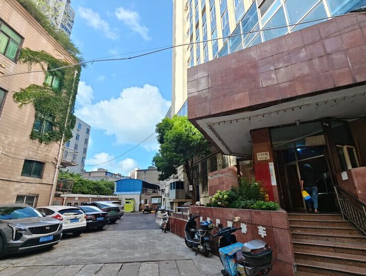 上海市杨浦区银杨大厦1700栋19F 