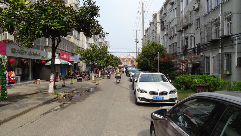 上海市浦东新区听潮六村45栋1F 