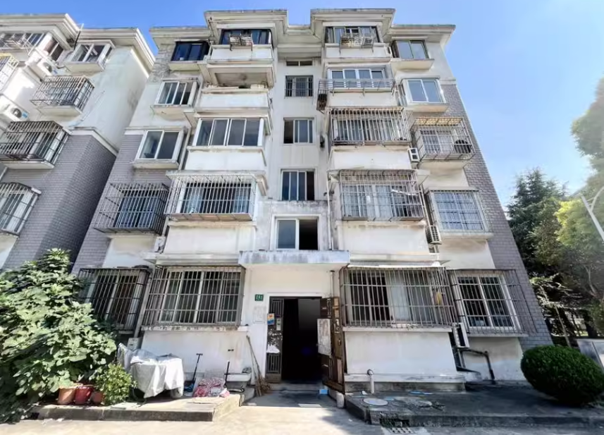 上海市宝山区罗南二村291栋3F 