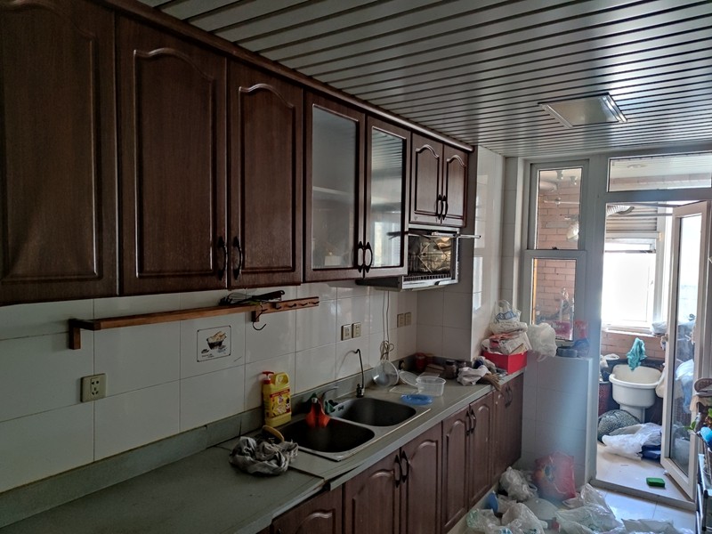 上海市徐汇区徐汇苑3栋12F及地下2F车位 