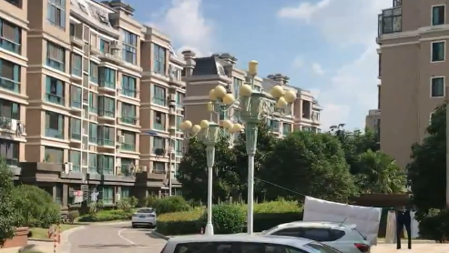 上海市奉贤区阳光春城15栋18F 