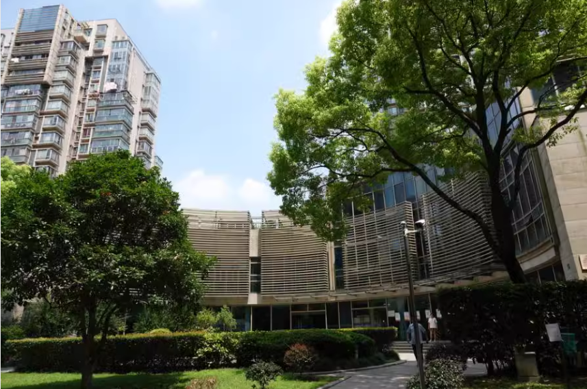 上海市虹口区世博花园27栋17F 