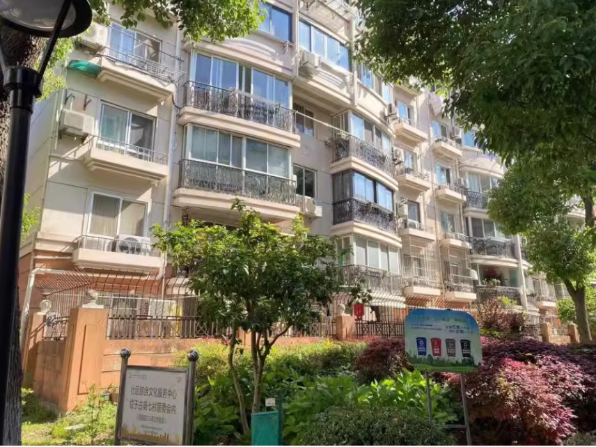 上海市闵行区古美六村21栋1F 