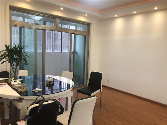 上海市闵行区上海康城63栋2F 