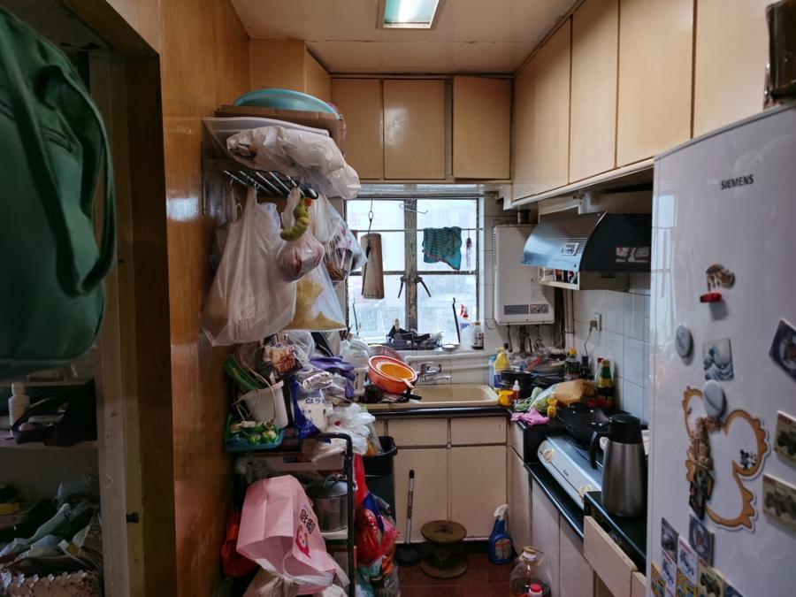 上海市普陀区普雄馨苑8栋6F 