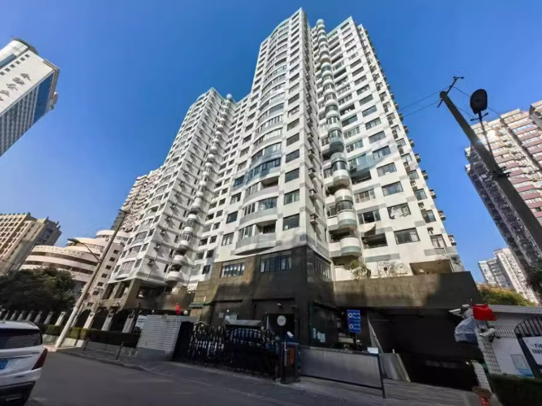 上海市虹口区国际公寓1栋6F 