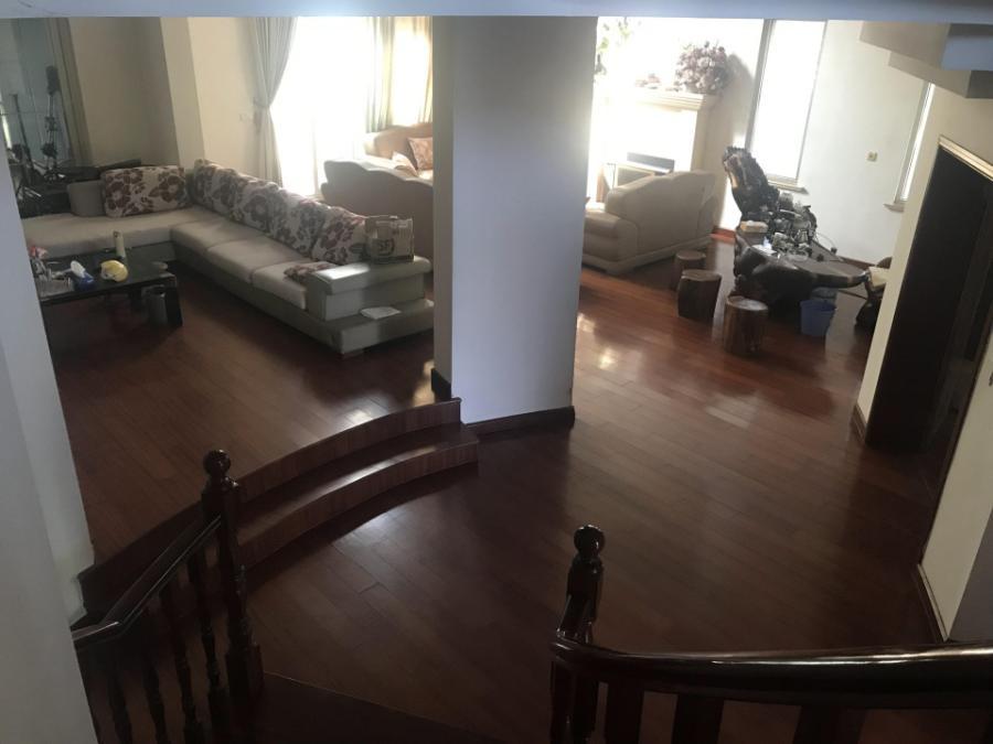 上海市浦东新区罗山绿洲别墅康桥镇1栋 