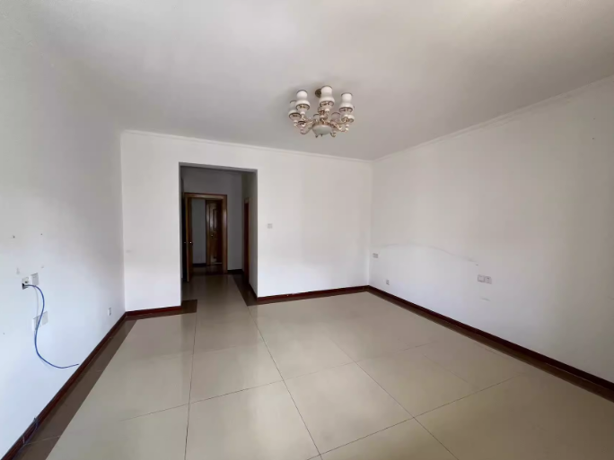 上海市闵行区金汇名人苑三街坊14栋5F 