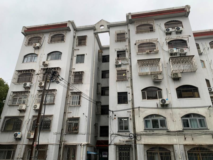 上海市浦东新区晨光公寓16栋1F 