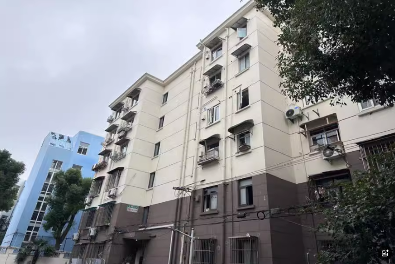 上海市普陀区清涧新村第七小区42栋6F 