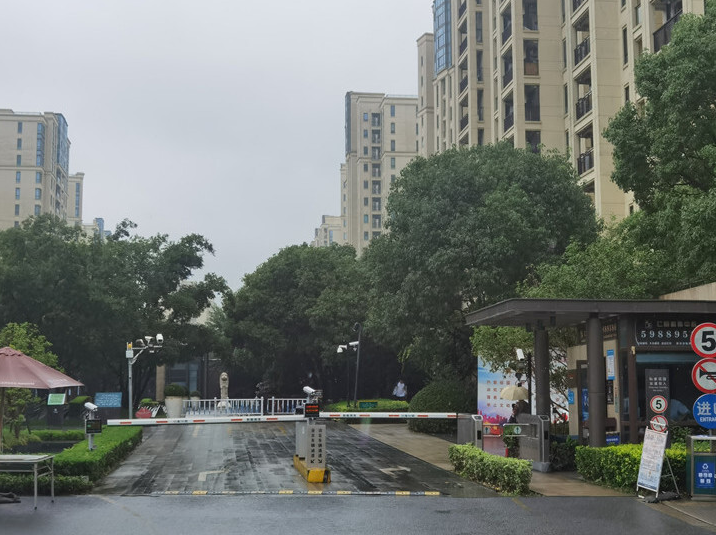 上海市青浦区仁恒西郊花园56栋19F及地下1F车位 