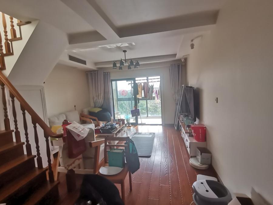 上海市青浦区锦苑锦苑 