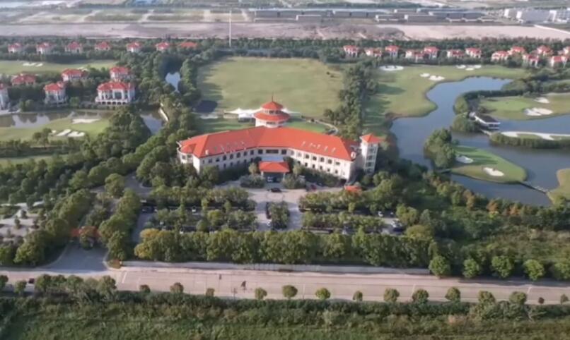 上海市奉贤区棕榈滩高尔夫会所大楼1栋全幢 