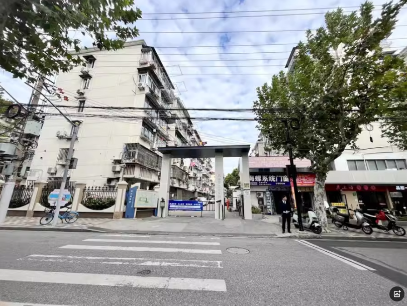 上海市杨浦区黄兴路1019弄小区5栋1F 