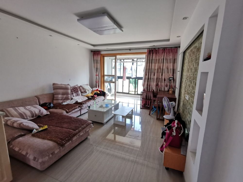 上海市金山区豫园雅郡62栋4F 