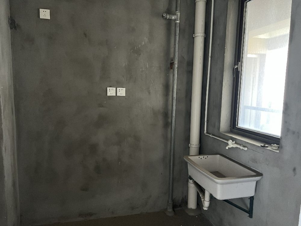 上海市金山区宝华海湾城83栋10F 