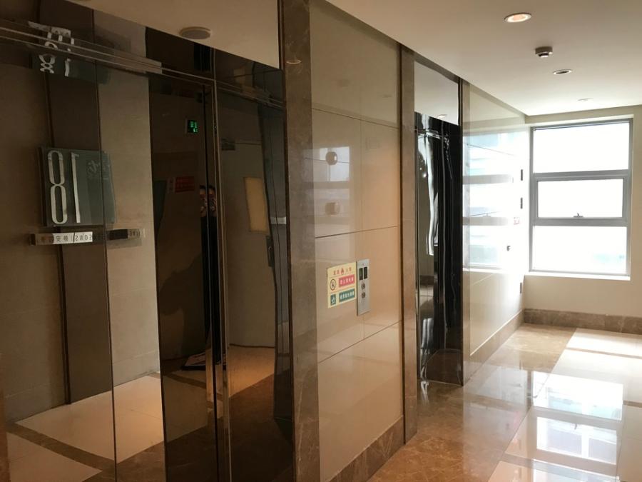 上海市静安区静安四季苑7栋18F 