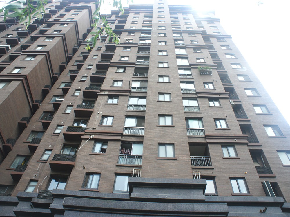 上海市宝山区琉樽尚品10栋16F 