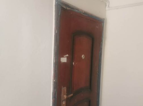 上海市金山区荣禄苑1栋1F 