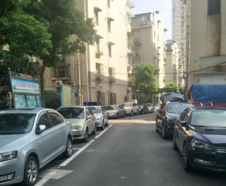 上海市杨浦区安居花苑23栋3F 