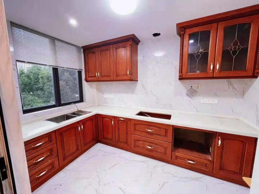 上海市浦东新区上海滩花园洋房22栋4F及车位 