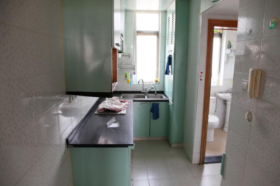 上海市浦东新区峨山小区21栋6F 