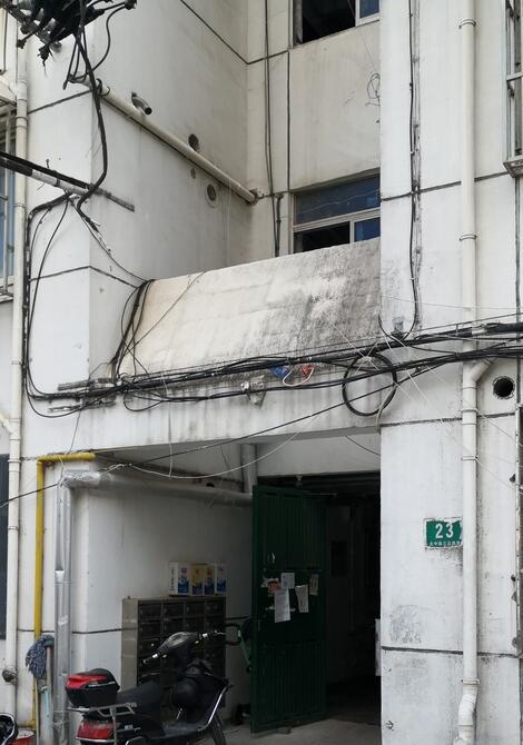 上海市浦东新区莲溪一村23栋7F 