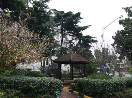 上海市静安区平顺小区1栋5F 