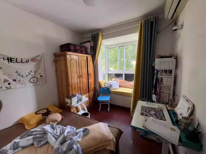 上海市闵行区爱博二村114栋4F 