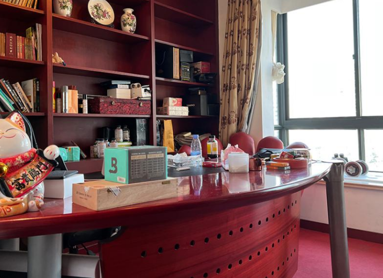 上海市普陀区大上海城市花园11栋8F及车位 