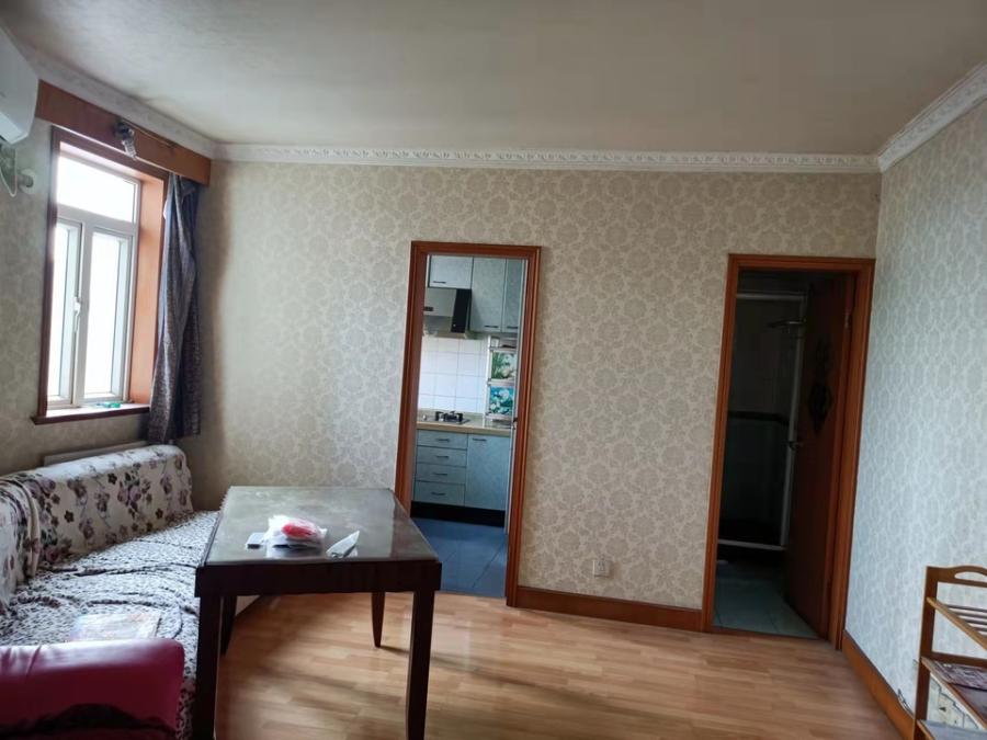 上海市浦东新区东明苑33栋18F 