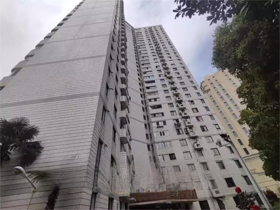 上海市徐汇区华苑大厦1栋15F 