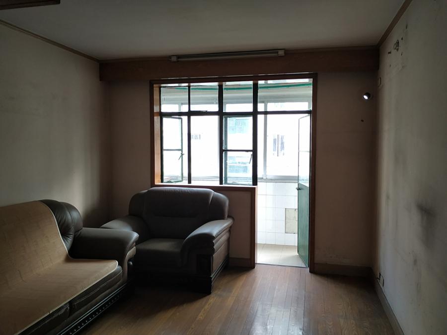 上海市普陀区绿洲公寓12栋4F 