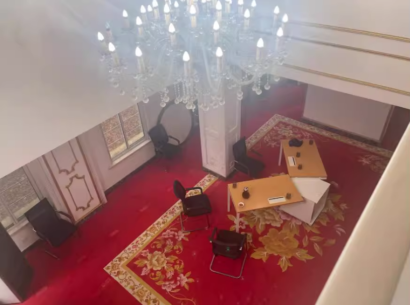 上海市长宁区龙柏山庄188栋1幢 