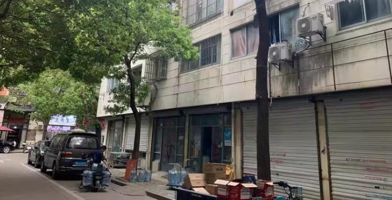 上海市青浦区上海国际小商品城555栋1F、2F 