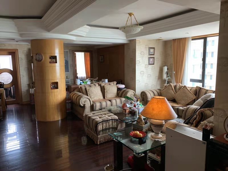 上海市徐汇区东方巴黎霞飞苑555栋29F及车位 