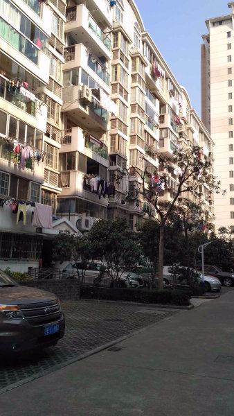 上海市杨浦区浦江风景苑26栋16F 