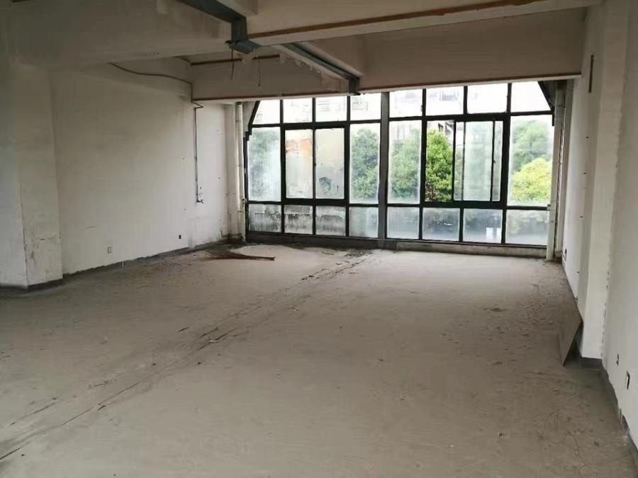 上海市松江区沪松公路商铺泗泾镇13栋1-2F 