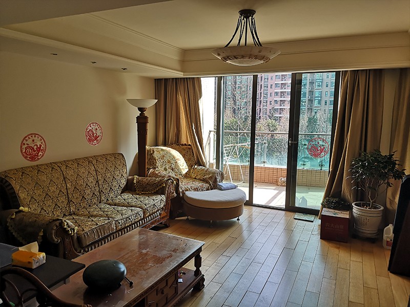 上海市松江区绿洲长岛花园1246栋5F 