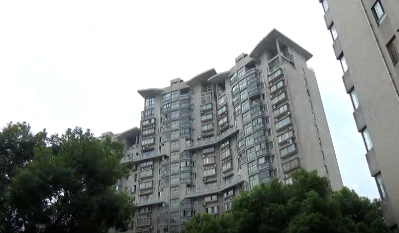 上海市长宁区当代新华99栋9F 