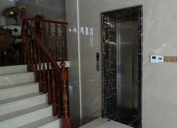 上海市松江区龙湖好望山142栋1-3F 