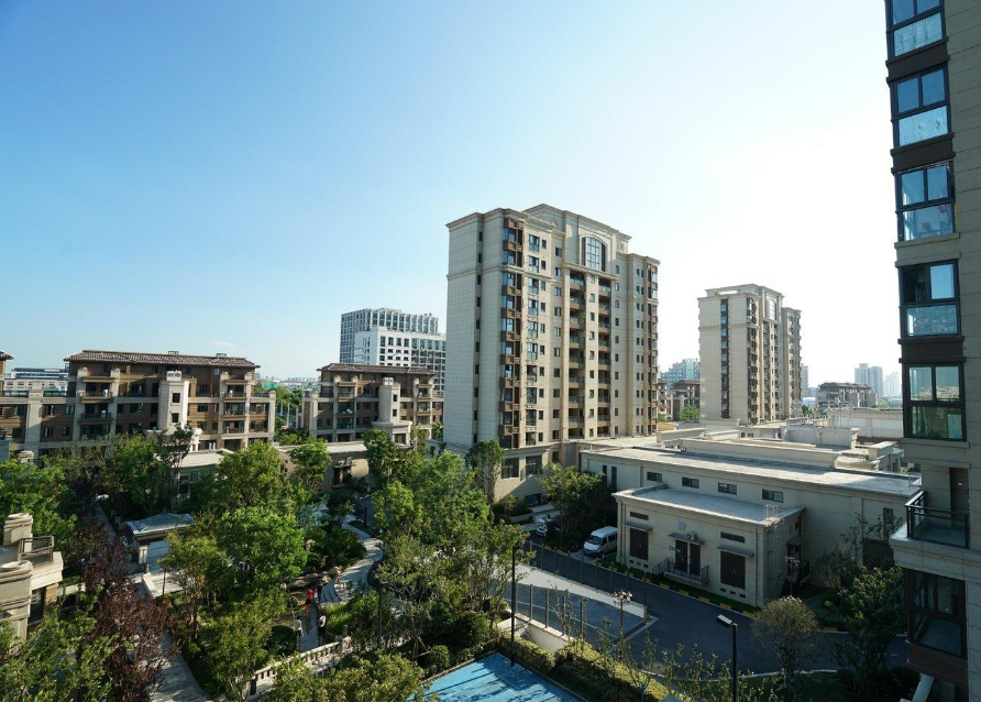 上海市松江区恒大帝景15栋1F 