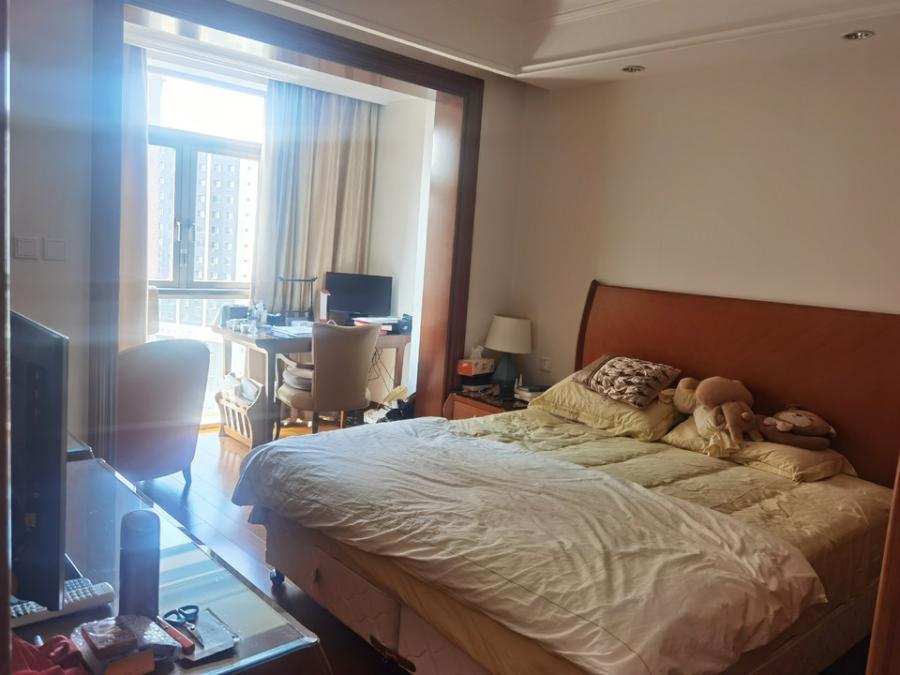 上海市徐汇区徐汇苑7栋13F 