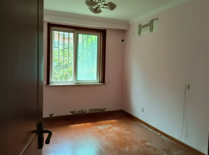 上海市静安区绿柳苑6栋1F 