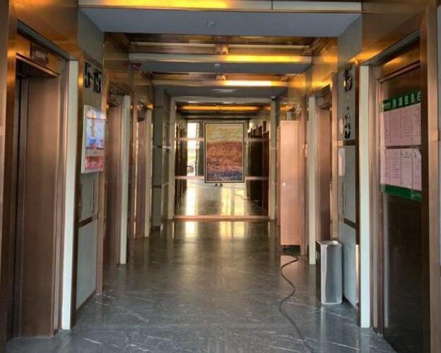 上海市宝山区摩登公馆4栋15F 