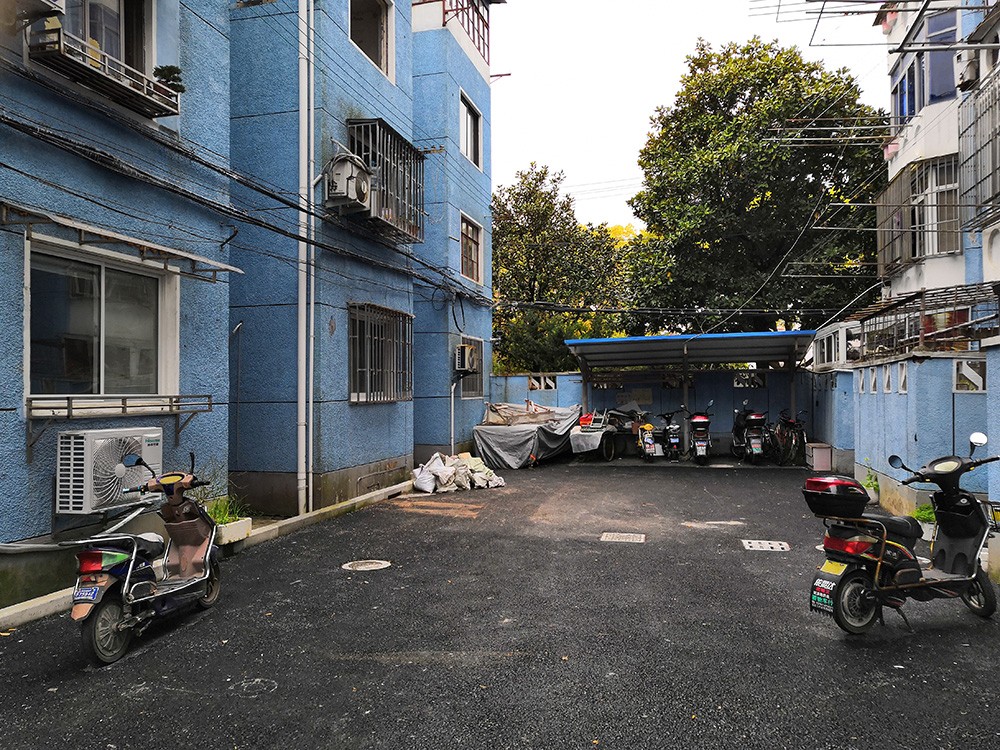 上海市金山区临潮二村145栋3F 