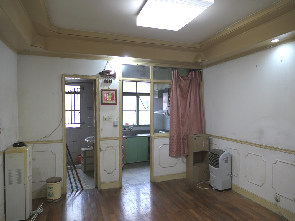 上海市闵行区上陇新村67栋4F 